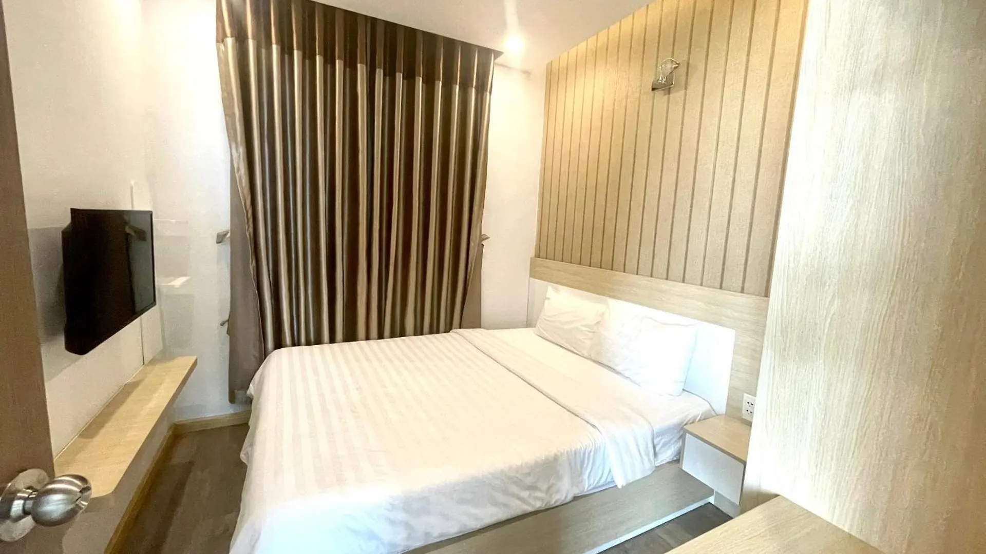 Duc'S Nha Trang Oceanus Apartment
