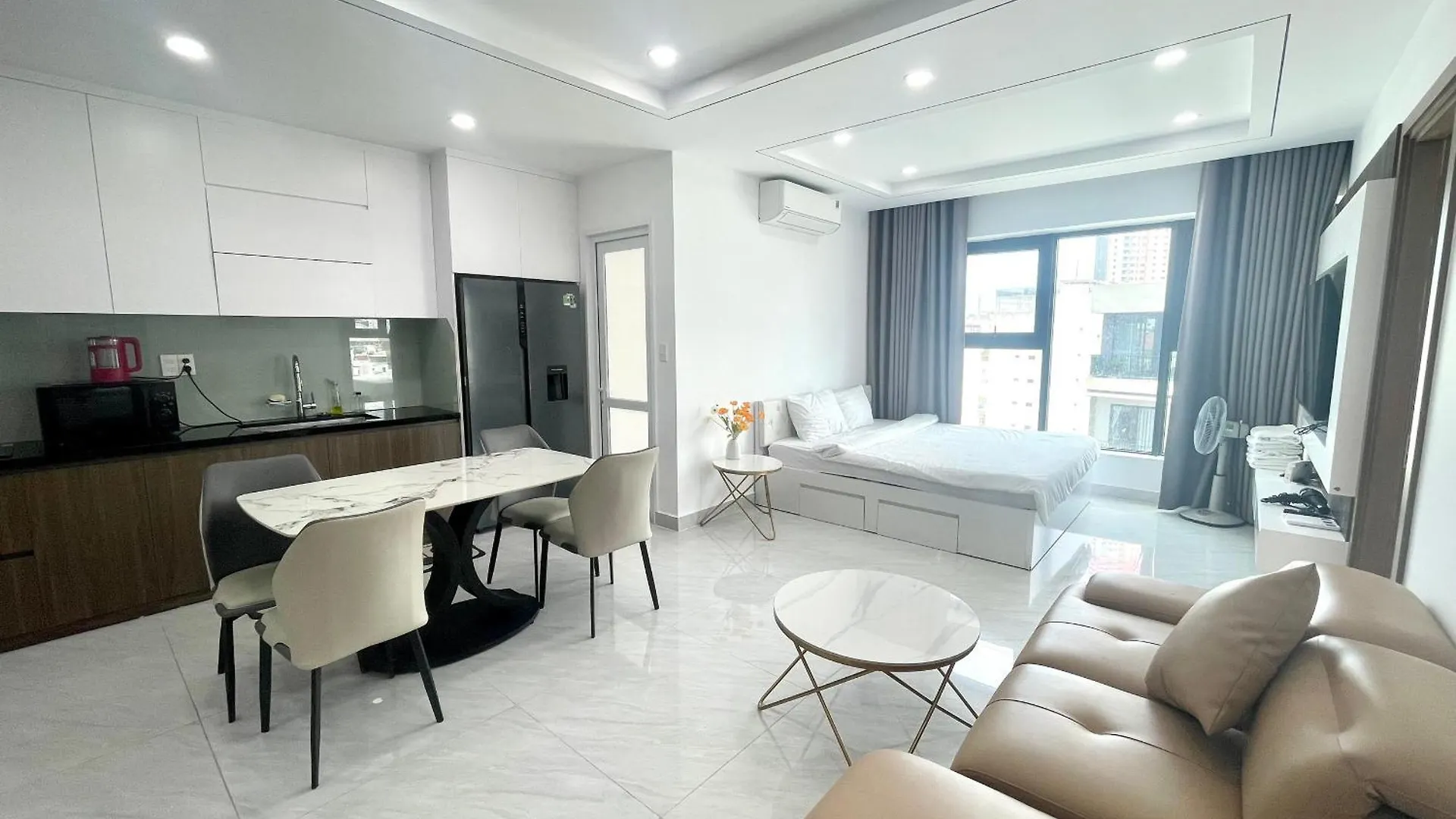 Duc'S Nha Trang Oceanus Apartment