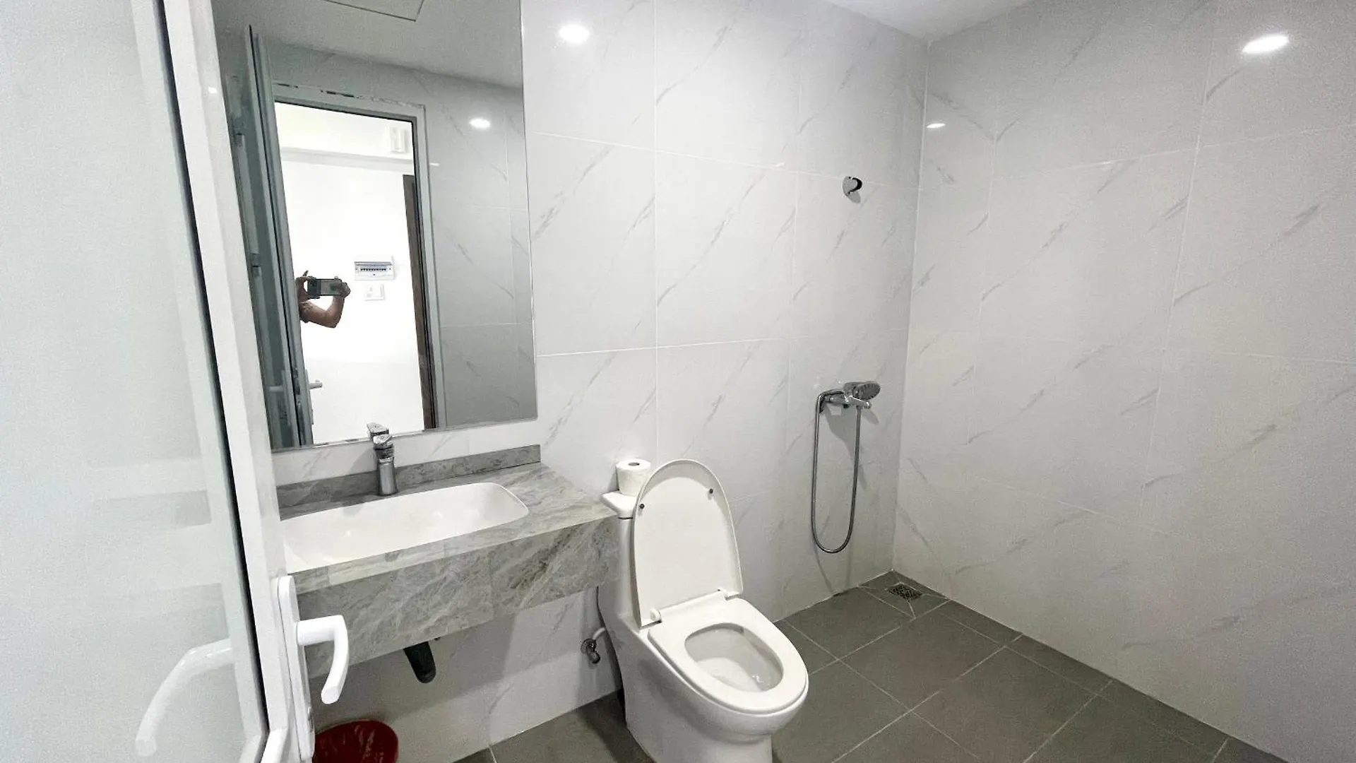 Duc'S Nha Trang Oceanus Apartment