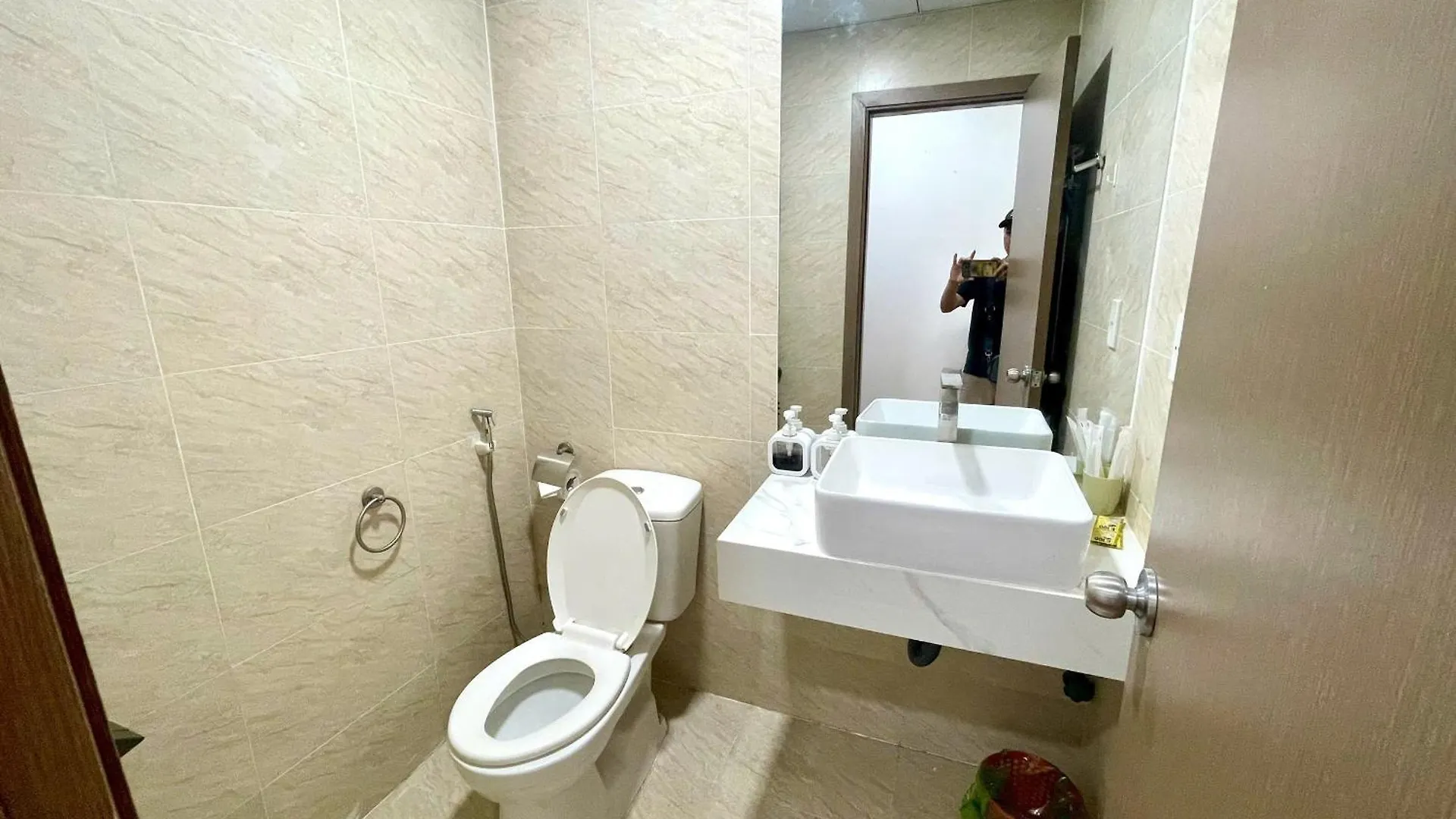 Duc'S Nha Trang Oceanus Apartment 0*,  Vietnam