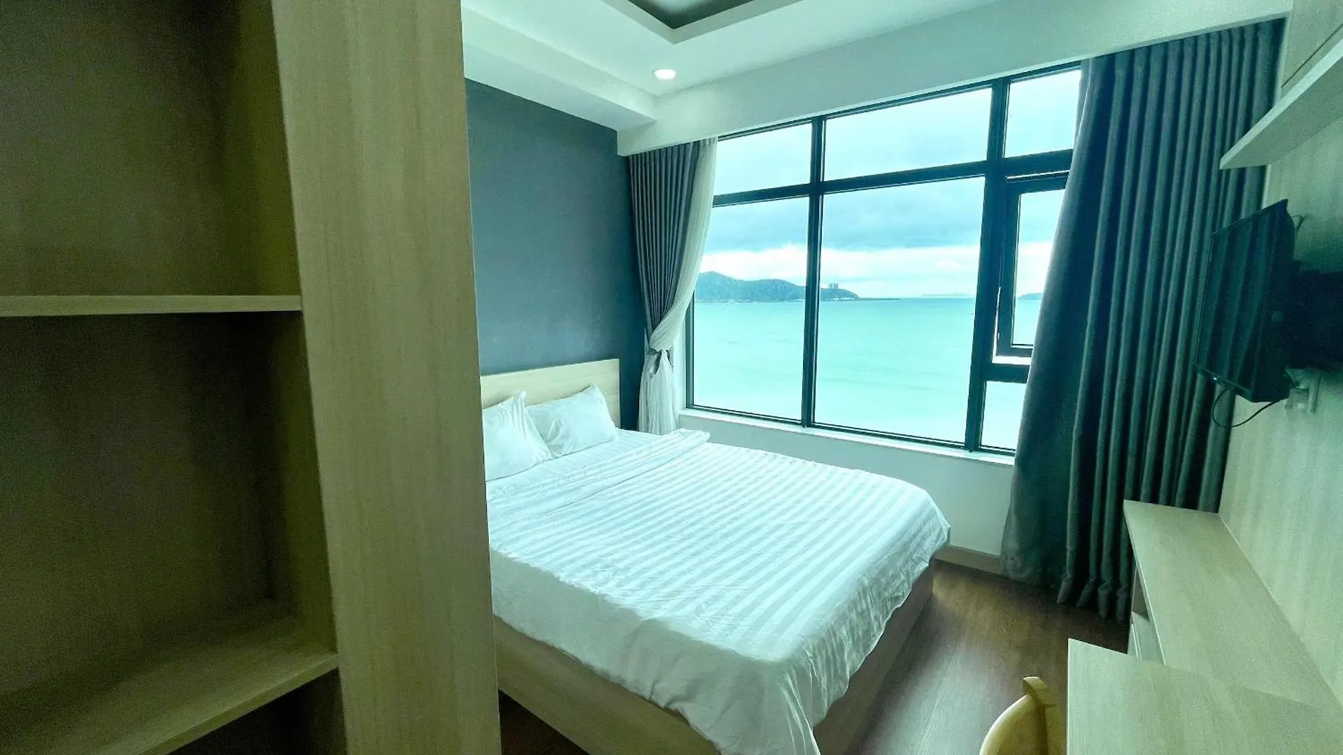 Duc'S Nha Trang Oceanus Apartment